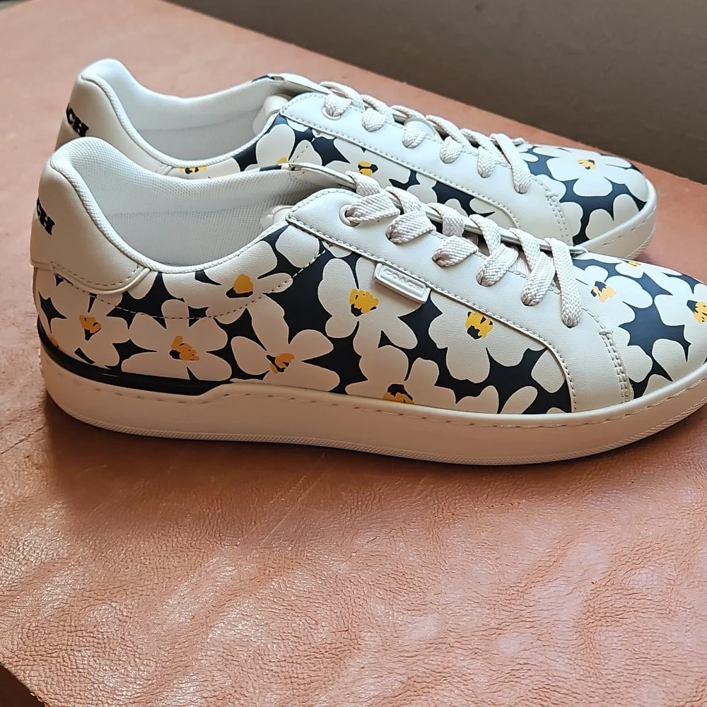 Coach Lowline Daisy Leather Sneakers, Size 11 - Picture 4 of 11